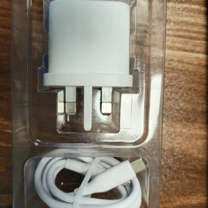 شارژر دیواری گودس 20 وات فست شارژ GD-QC3601