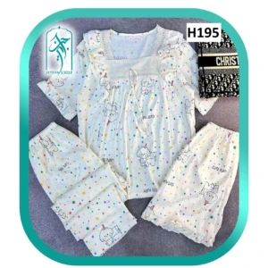 Womens and girls three piece frill set with square colla........